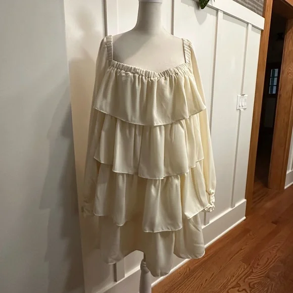 WeWoreWhat Ivory Long Sleeve Tiered Mini Dress in Crinkled Chiffon, NWT, XL - Picture 4 of 16